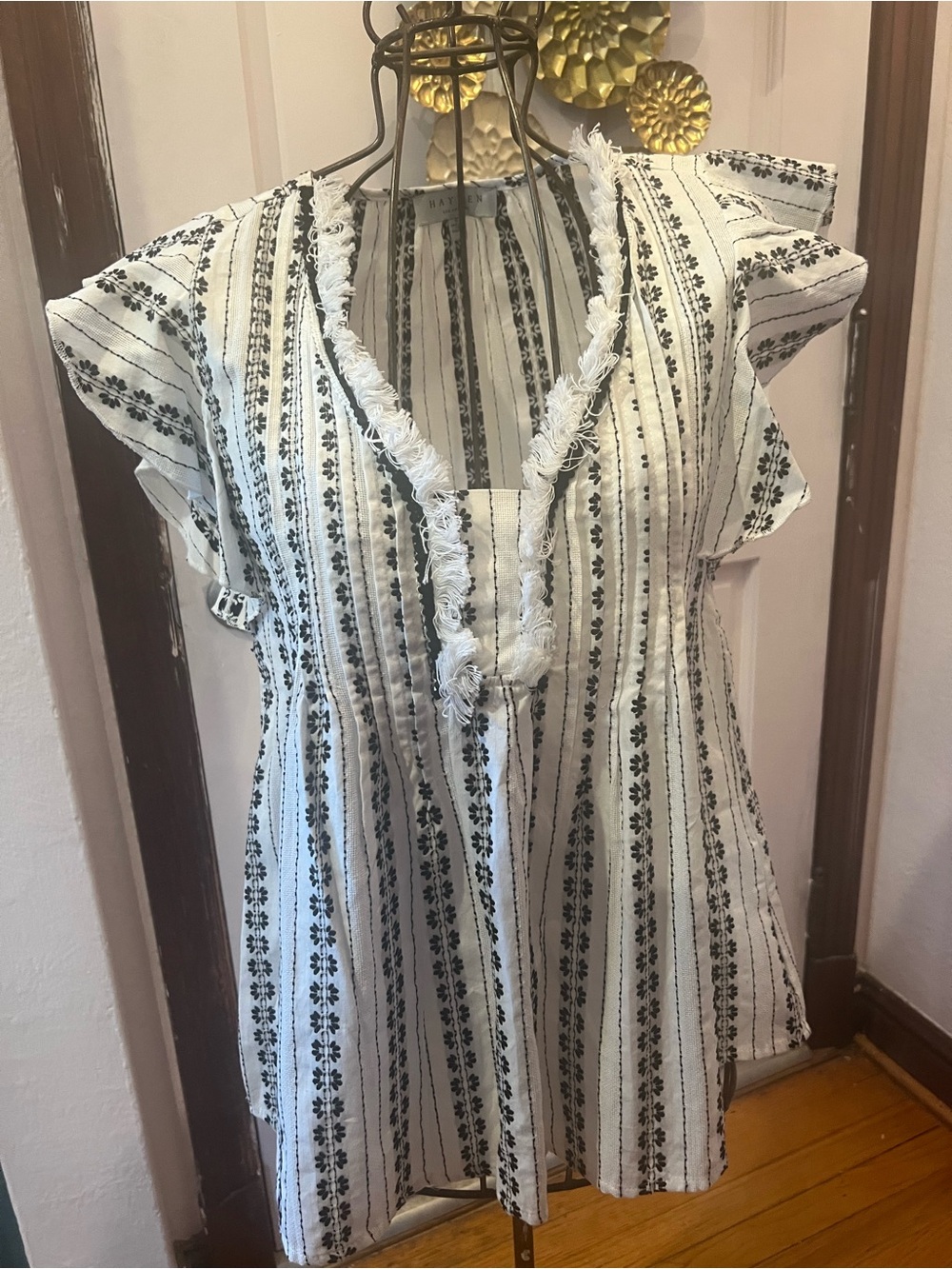 Hayden size small black and white boho top